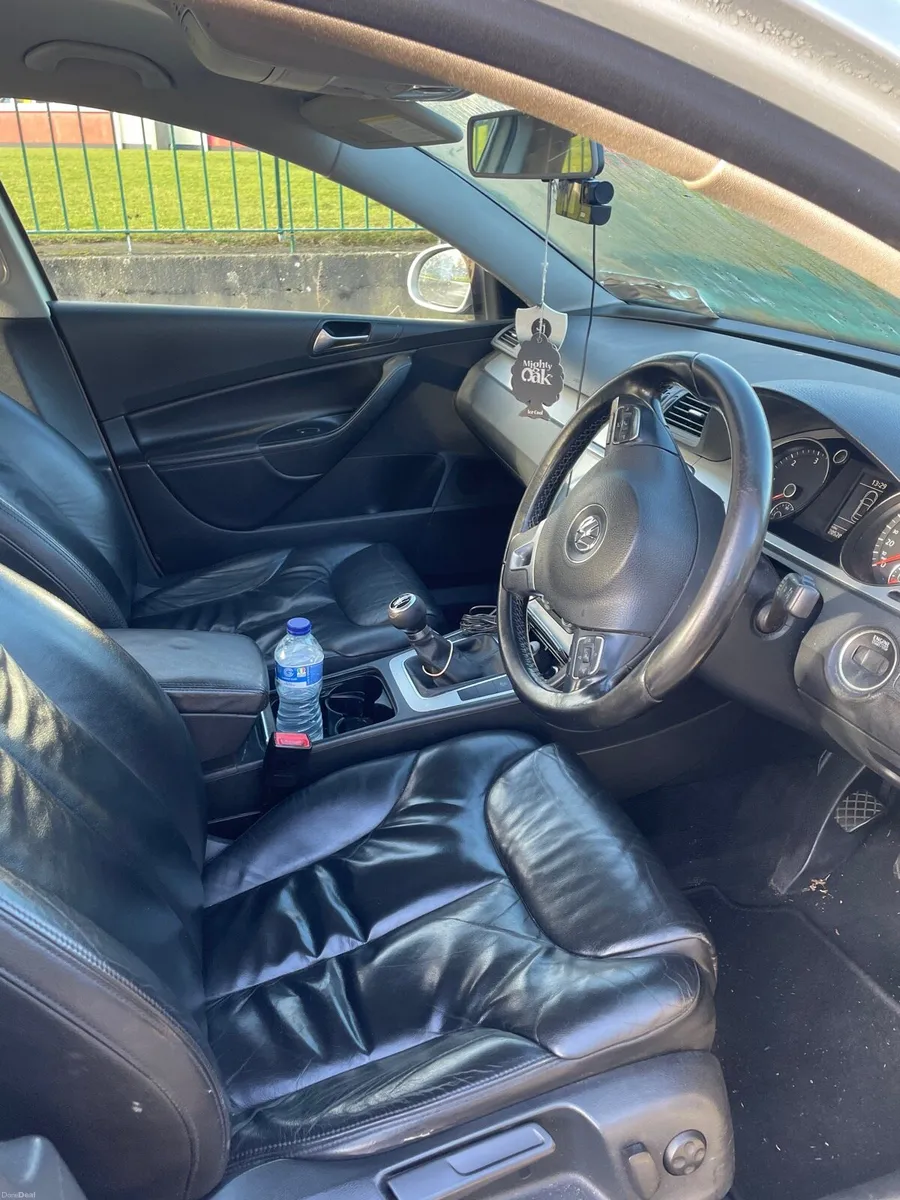 VW Passat 20 TDI - Image 1