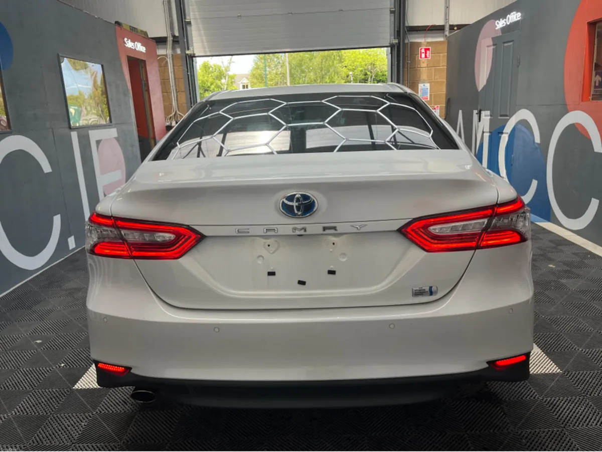 Toyota Camry €20950 2019 TOYOTA CAMRY 2.5 HYRBID / - Image 5