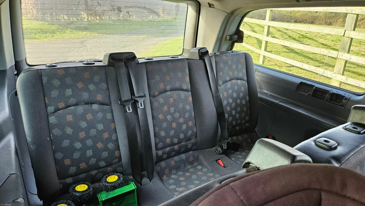 Mercedes Vito 9 Seater – Spares / Repair – Driving - Image 4