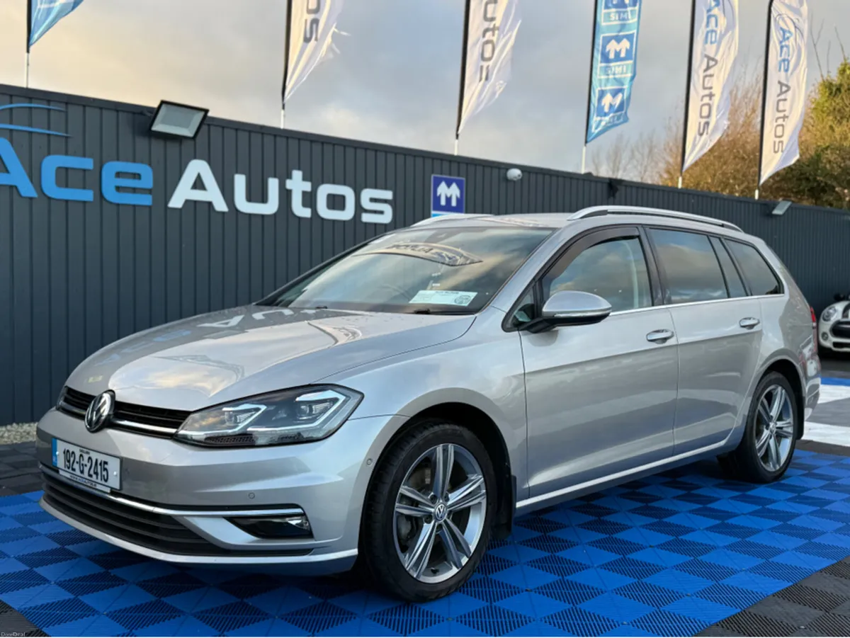 Volkswagen Golf HIGHLINE PRO - 2.0L DIESEL - AUTO - Image 3