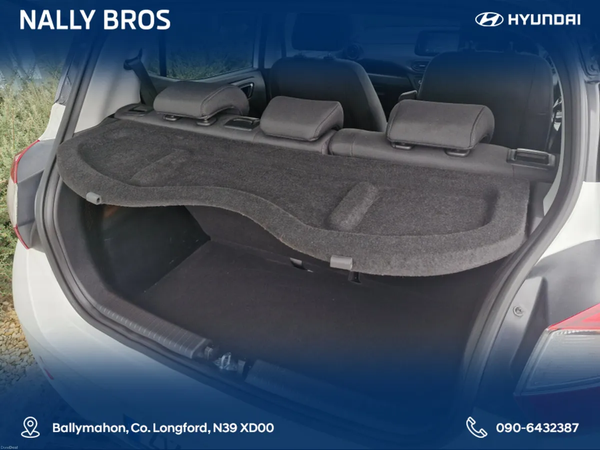 Hyundai i10 DELUXE PLUS 2 TONE ROOF 5DR - Image 3