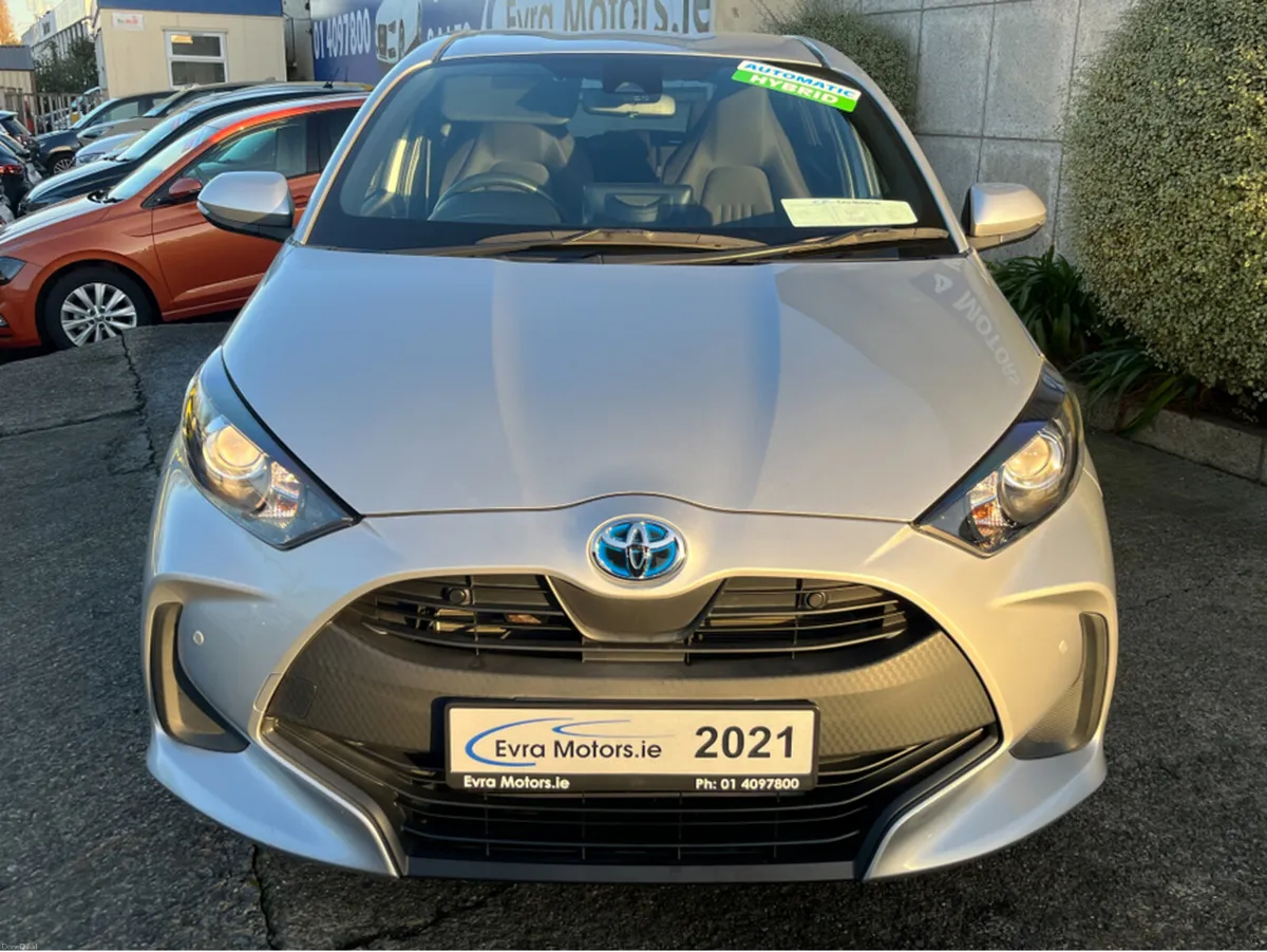 Toyota Yaris X HYBRID AUTOMATIC 1.5 PETROL //KEYLE - Image 2