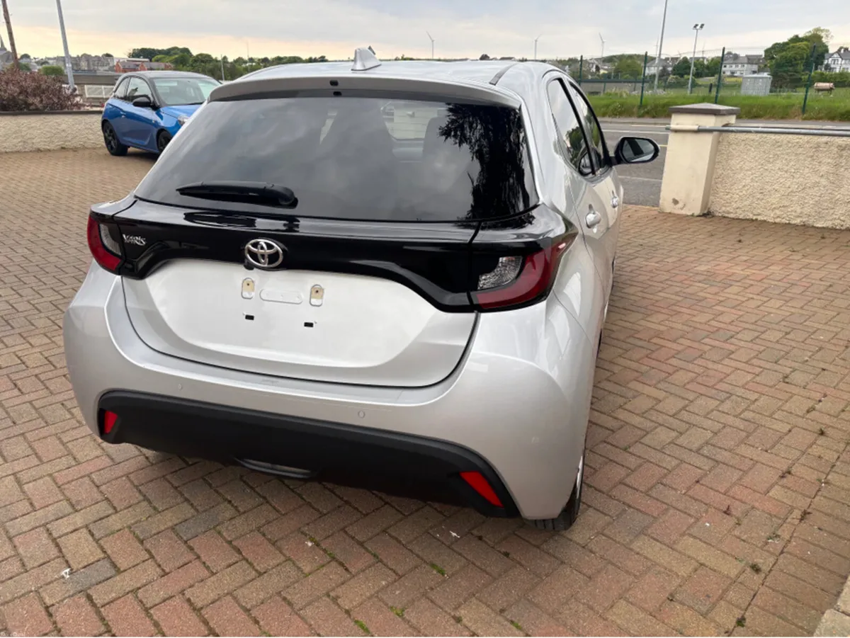 Toyota Yaris Automatic - Image 5