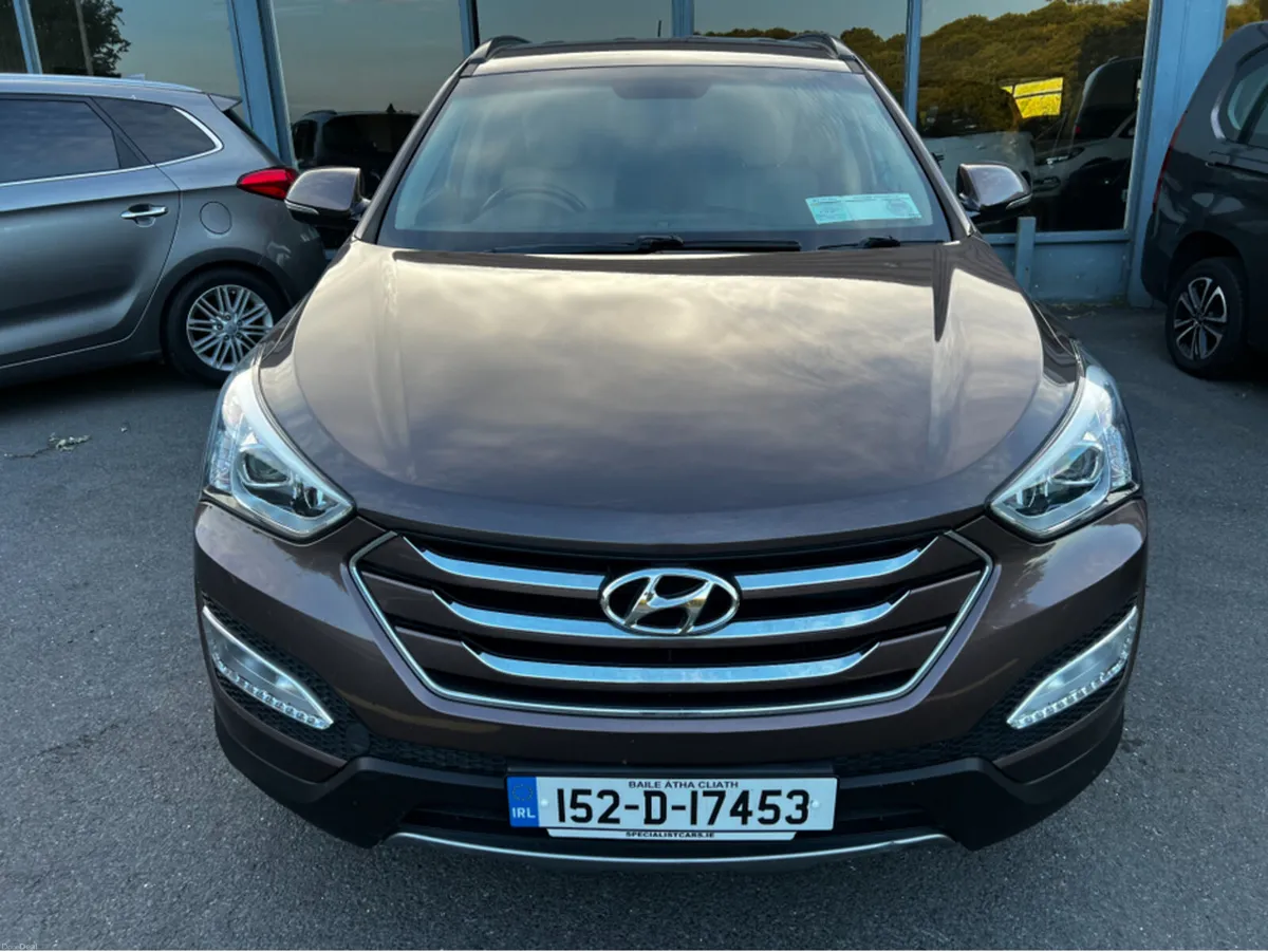 Hyundai Santa Fe 2.2 4WD EXECUTIVE AUTO LOW KMS NE - Image 2