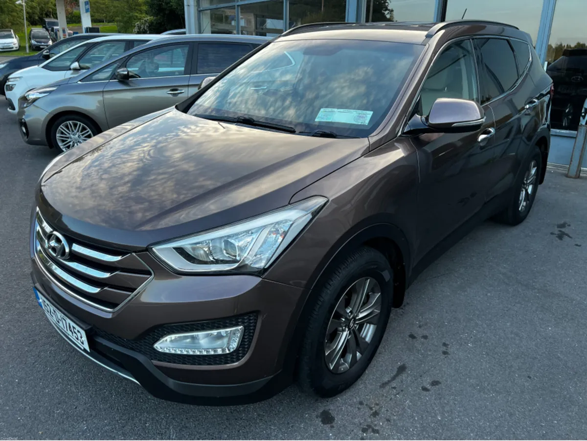 Hyundai Santa Fe 2.2 4WD EXECUTIVE AUTO LOW KMS NE - Image 3