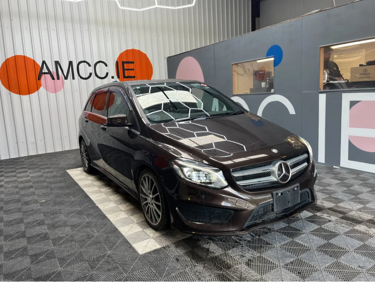 Mercedes-Benz B-Class B180 AUTOMATIC AMG LINE / 52 - Image 1