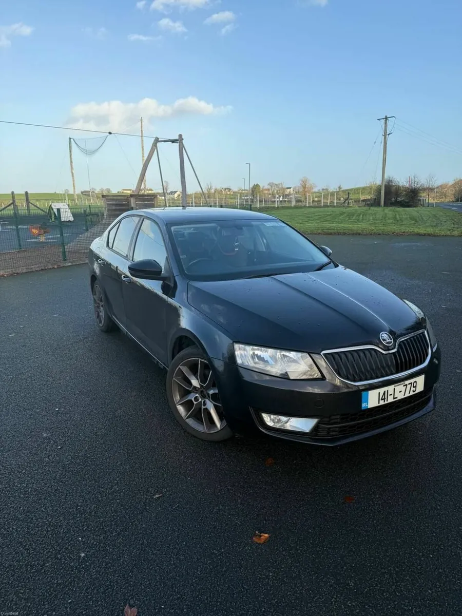 SKODA OCTAVIA 2014 LOW MILEAGE VRS VIEW - Image 1