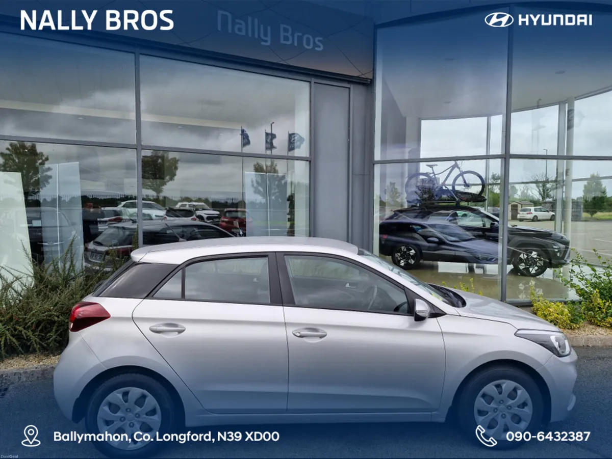 Hyundai i20 ACTIVE CLASSIC 5DR - Image 2