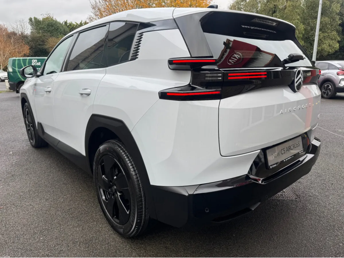 Citroen C5 Aircross Hybrid e-DCS6 PLUS - Image 3