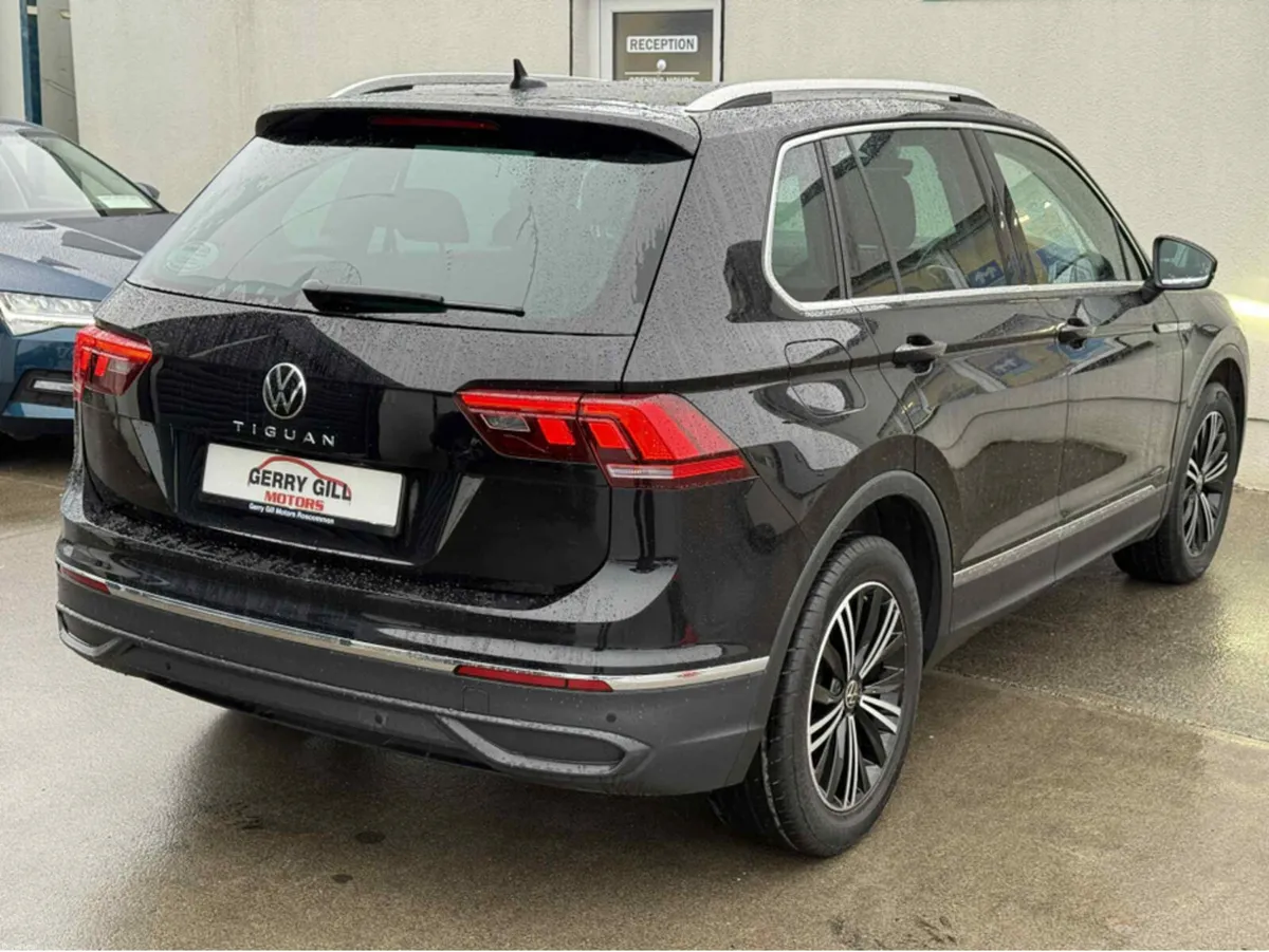 Volkswagen Tiguan LIFE 2.0 TDI MANUAL 6SPEED FWD 1 - Image 5