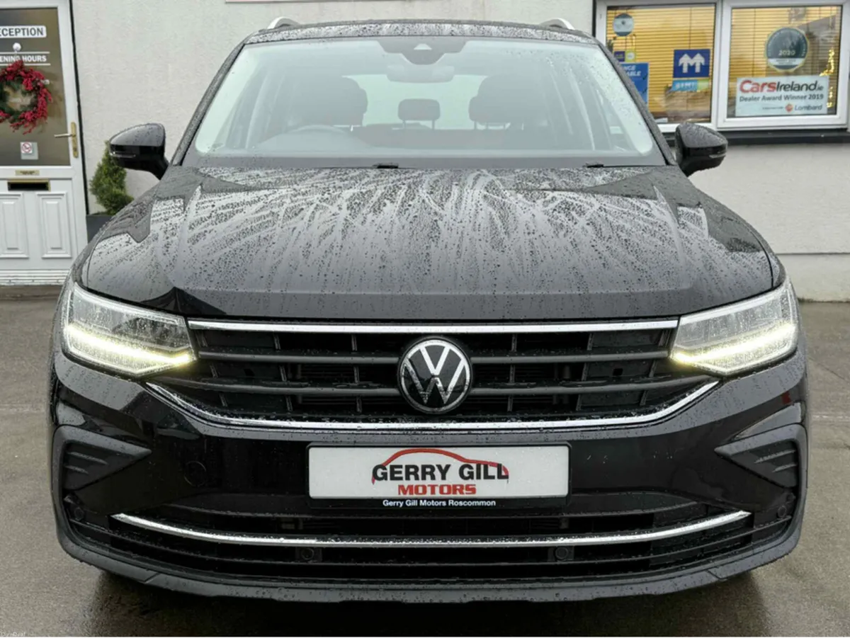Volkswagen Tiguan LIFE 2.0 TDI MANUAL 6SPEED FWD 1 - Image 2