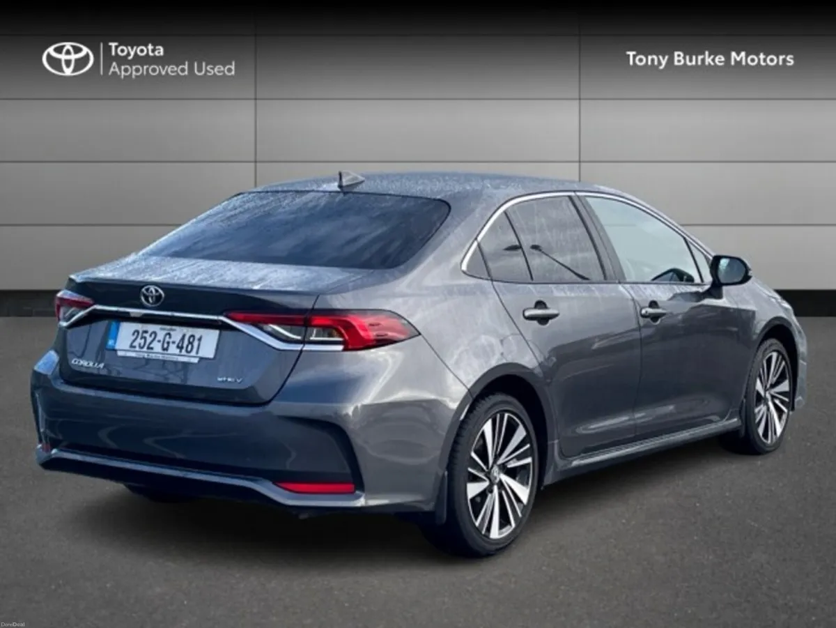 Toyota Corolla Saloon - LUNASPORT - Save EUR 4,800 - Image 2