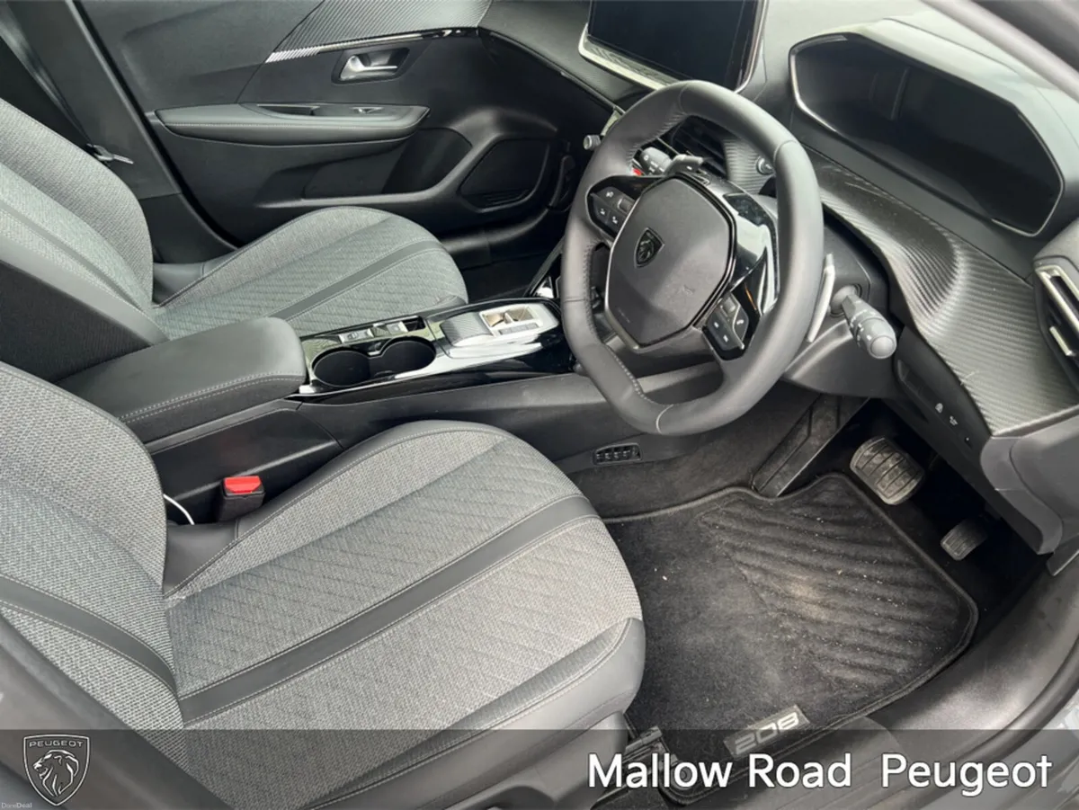 Peugeot 208 ALLURE 1.2 MHEV EDCT 4DR A - Image 2