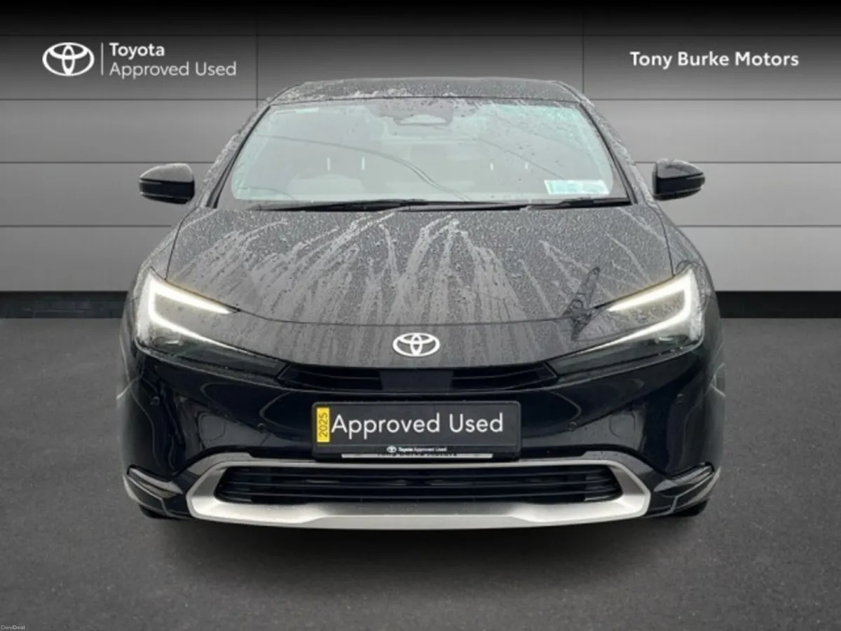 Toyota Prius PHEV - Plug-In Hybrid - Save EUR 8,00 - Image 4