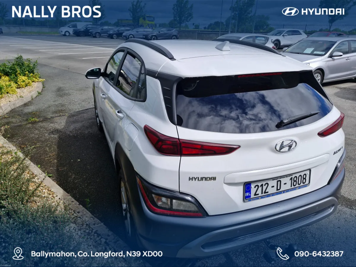 Hyundai KONA KAUAI EXECUTIVE MILD HYBRID 5DR DIESE - Image 4