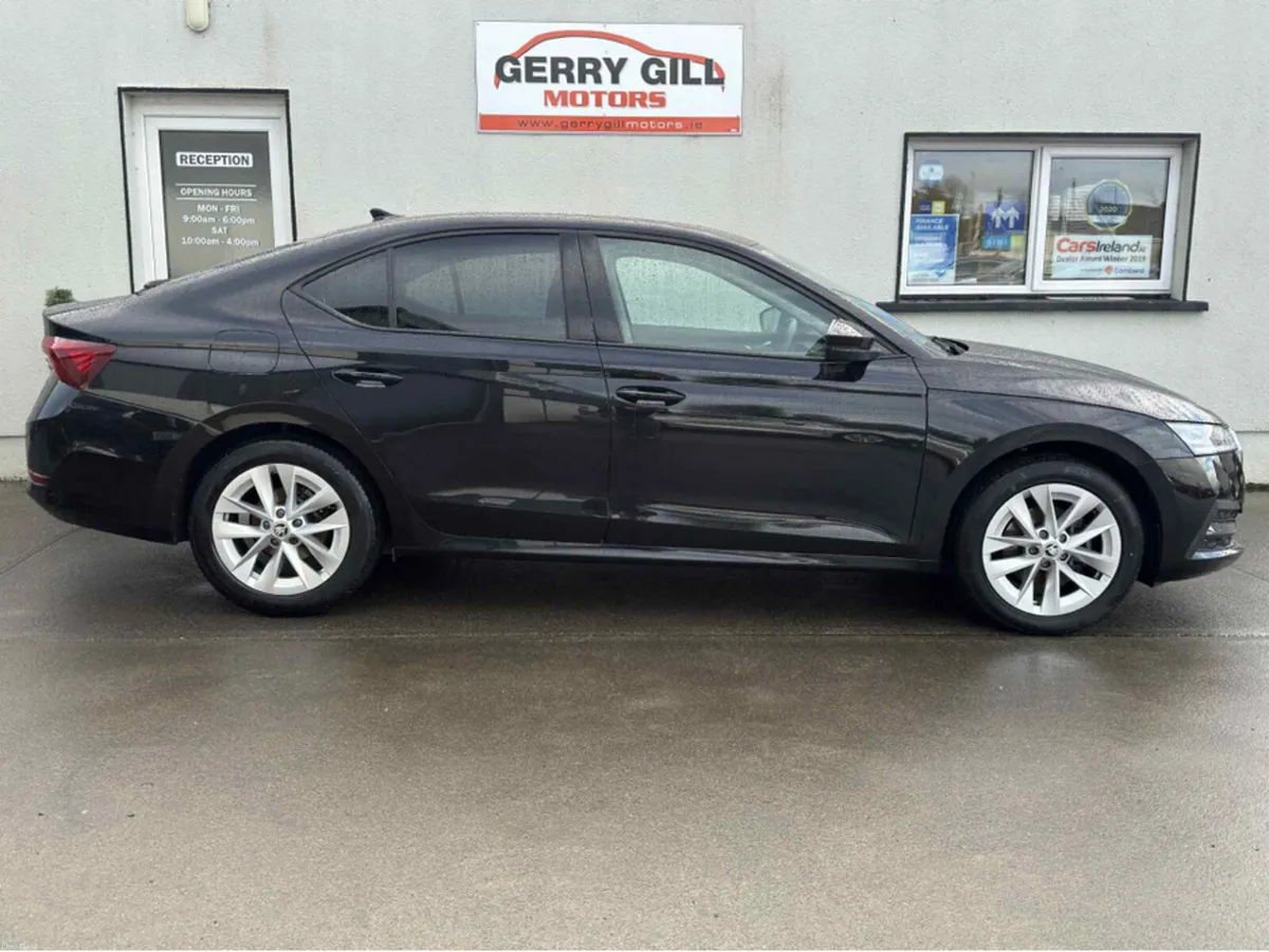 Skoda Octavia AMBITION 2.0 TDI 115BHP - Image 3