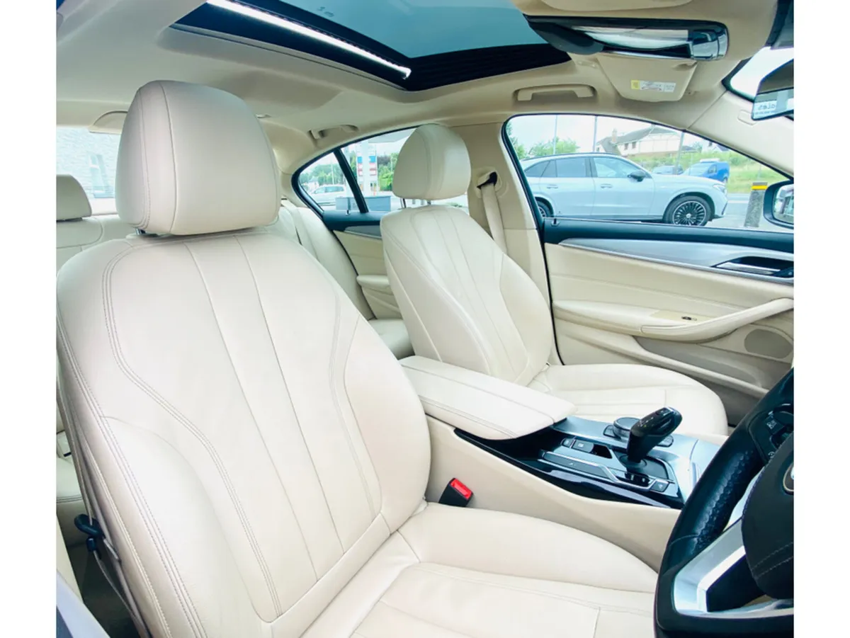 BMW 5-Series *SUNROOF**OYSTER LEATHER* - Image 4