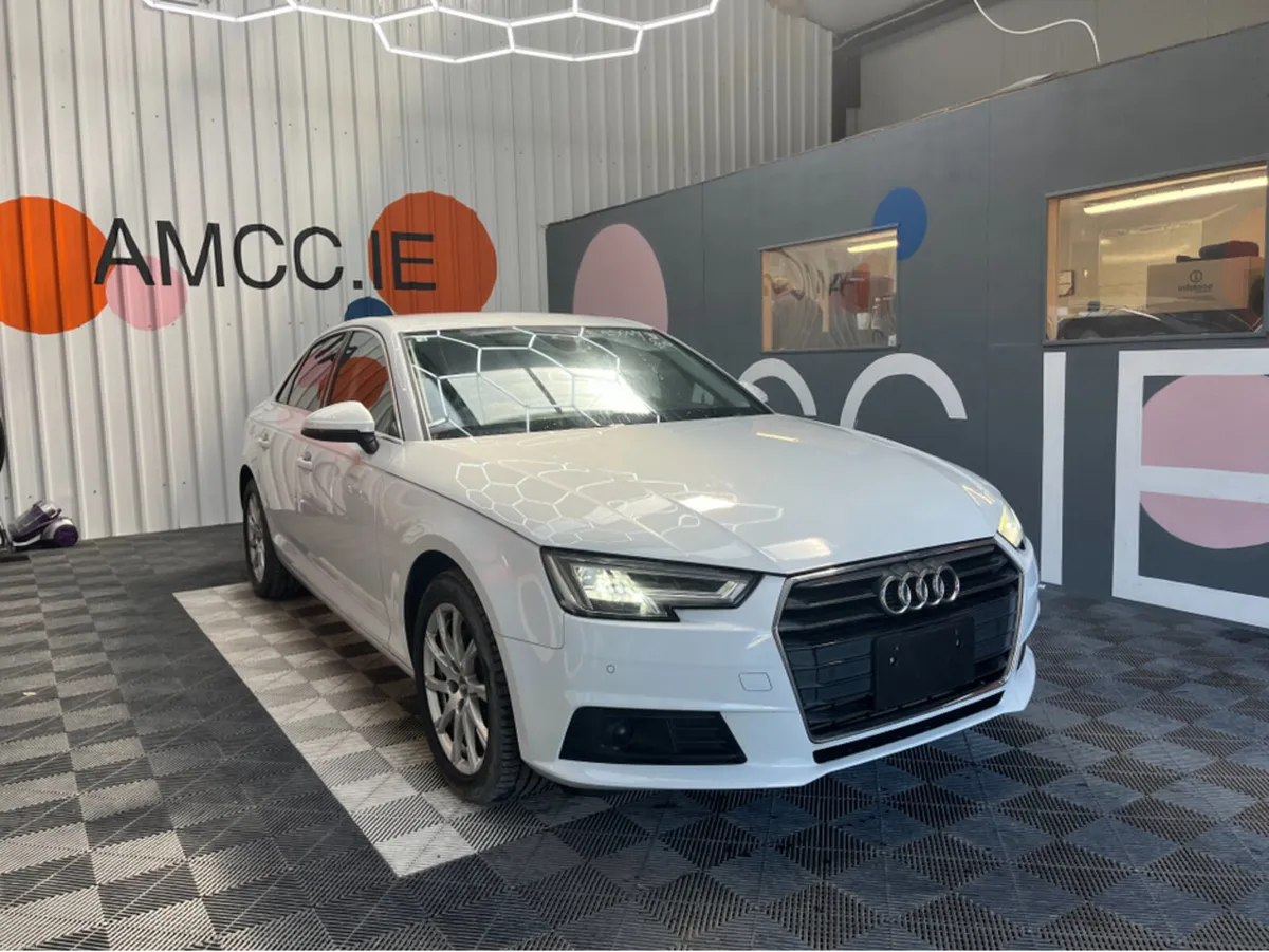 Audi A4 2.0 TFSI / 92k KMs / REVERSE CAMERA , ADAP - Image 1