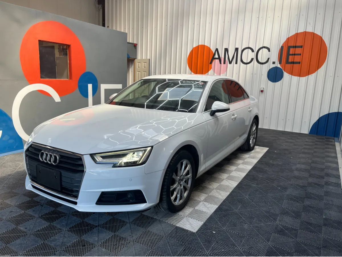 Audi A4 2.0 TFSI / 92k KMs / REVERSE CAMERA , ADAP - Image 3