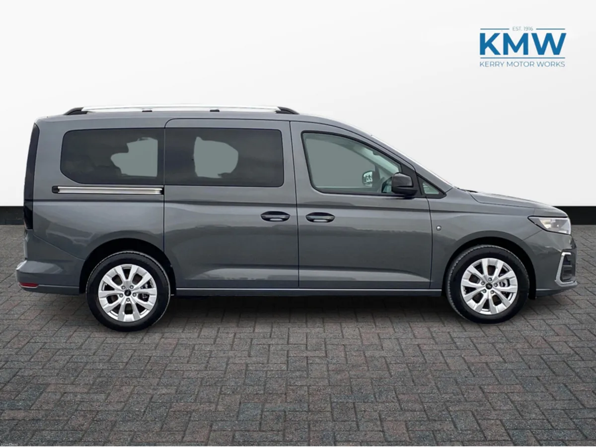 Ford Tourneo Connect Tourneo Connect  LWB Titanium - Image 5