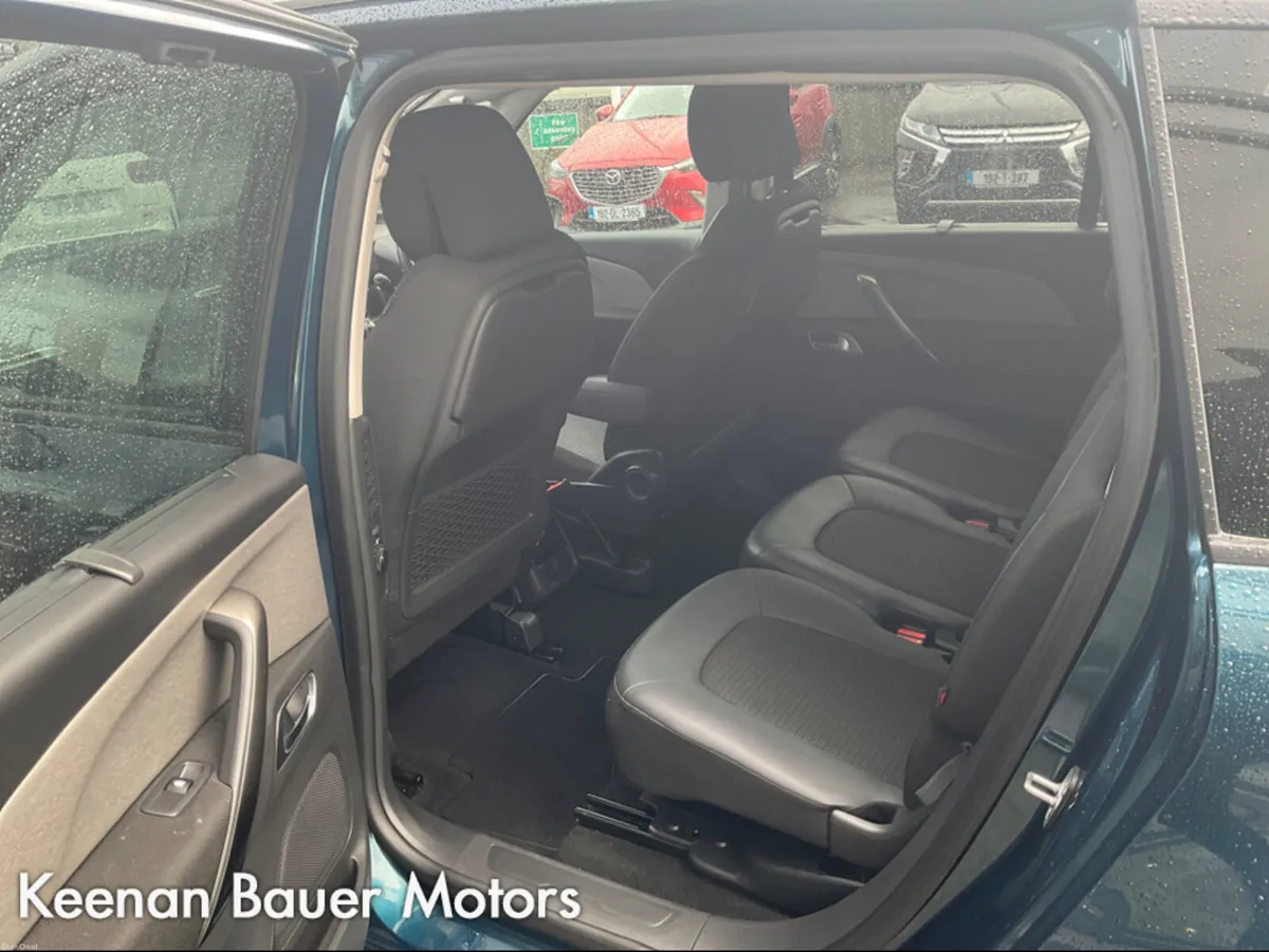 Citroen C4 Spacetourer FLAIR BLUEHDI 1 130 MY22.3 - Image 4