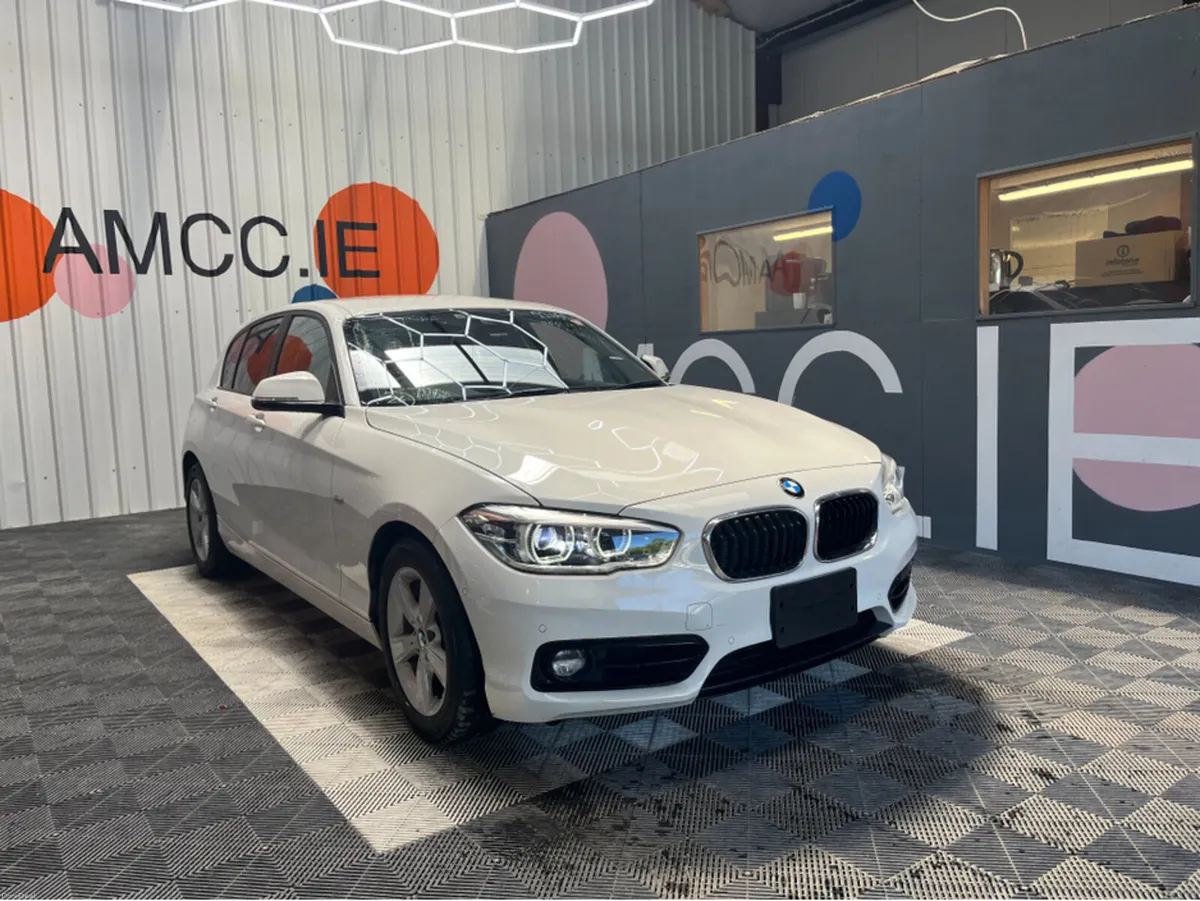 BMW 1-Series BMW 1 SERIES AUTOMATIC 118I / 35k KMS - Image 1