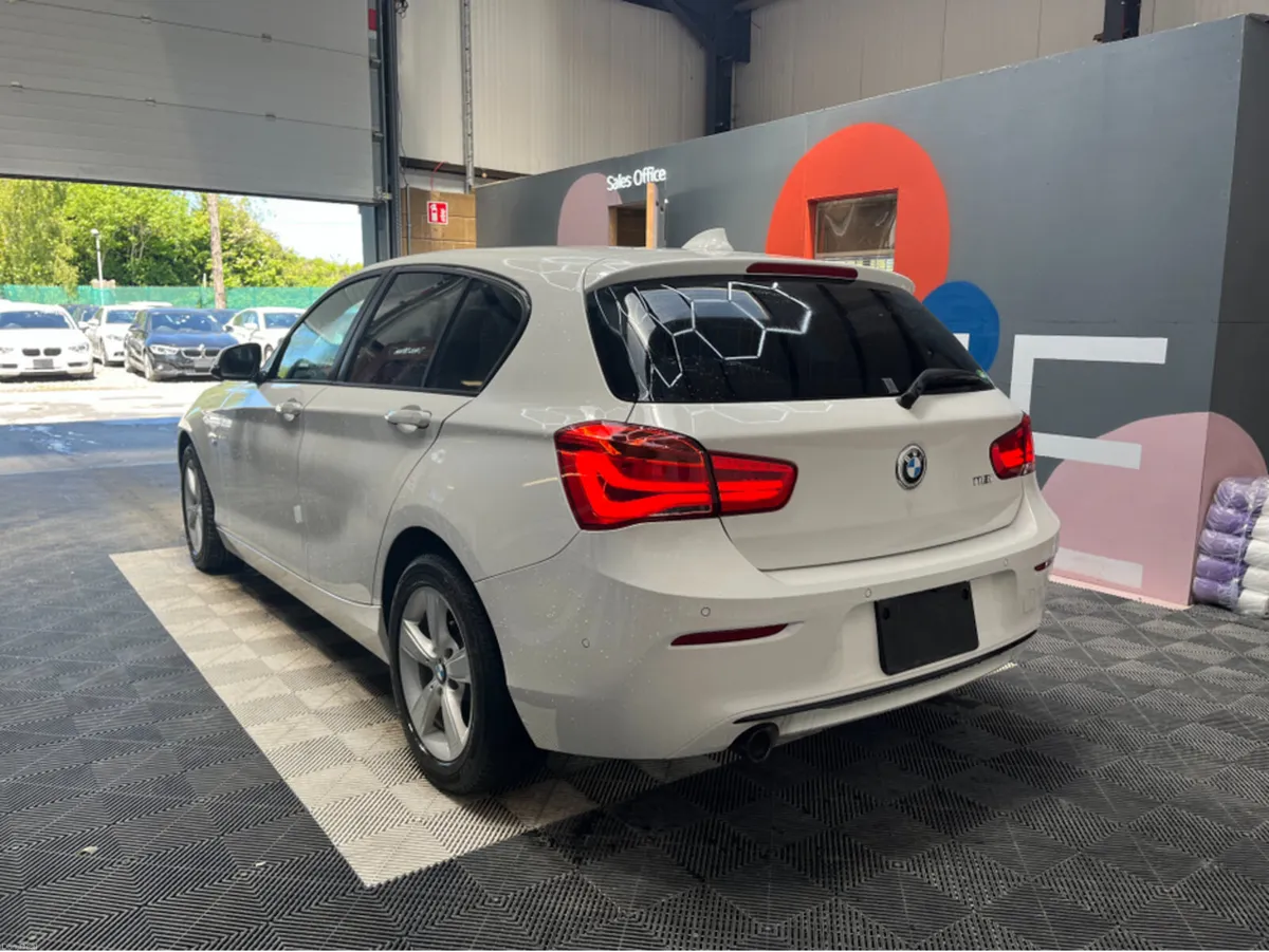 BMW 1-Series BMW 1 SERIES AUTOMATIC 118I / 35k KMS - Image 4
