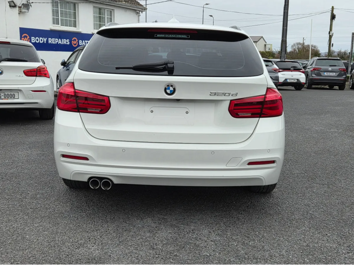 BMW 3-Series 320D SE plus estate auto - Image 4