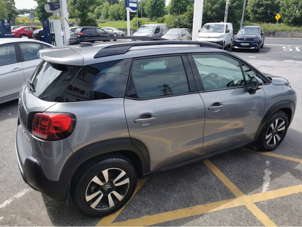 Citroen C3 FEEL PURETECH 110 S&S 4DR - Image 3