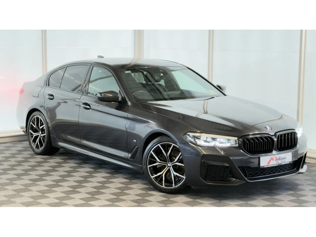 BMW 5-Series M SPORT * PRO PACK* SMALL KMS - Image 3