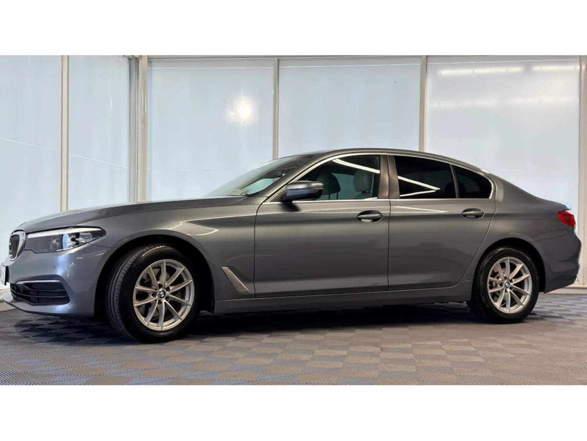 BMW 5-Series D G30 SE 4DR AUTO - Image 3