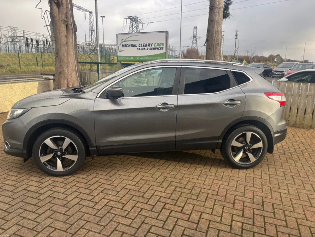 Nissan Qashqai 1.5 SV PREMIUM '17 4DR - Image 2