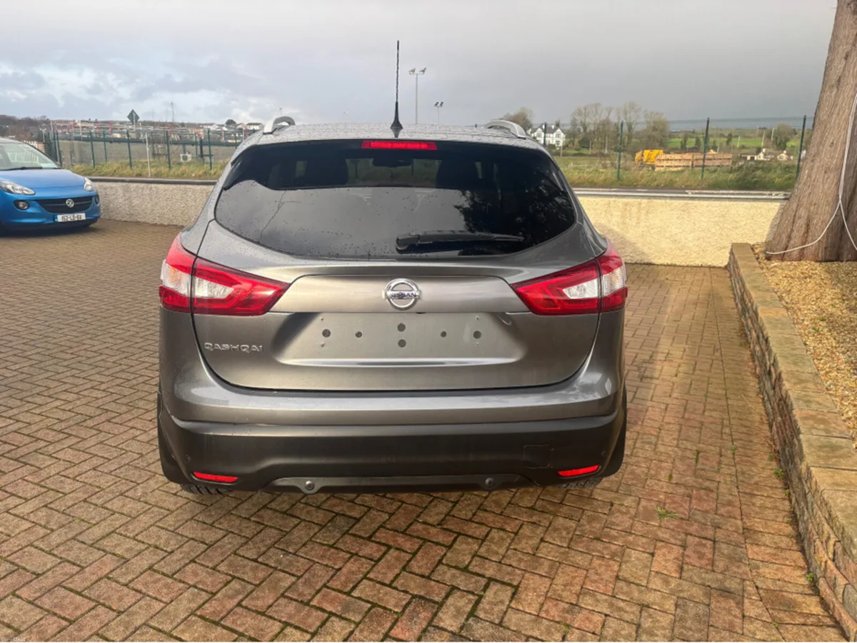 Nissan Qashqai 1.5 SV PREMIUM '17 4DR - Image 4