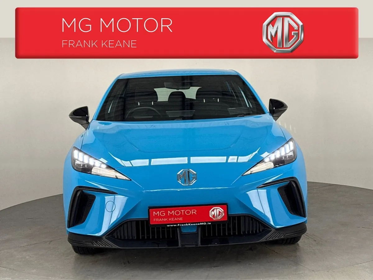 MG 4 LR - EXCITE 64KWH EX DEMO**BLACK CLOTH SEATS* - Image 4