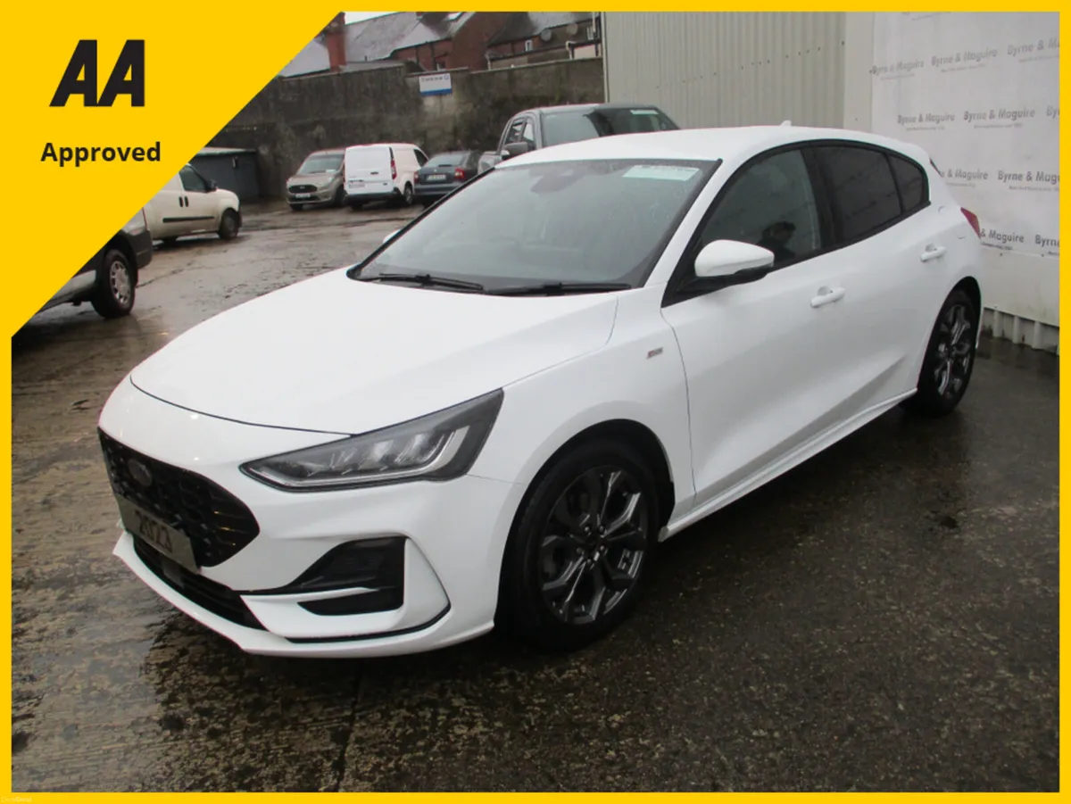 Ford Focus ST-LINE 1.0 PETROL  FULLY SERVICED WITH - Image 5