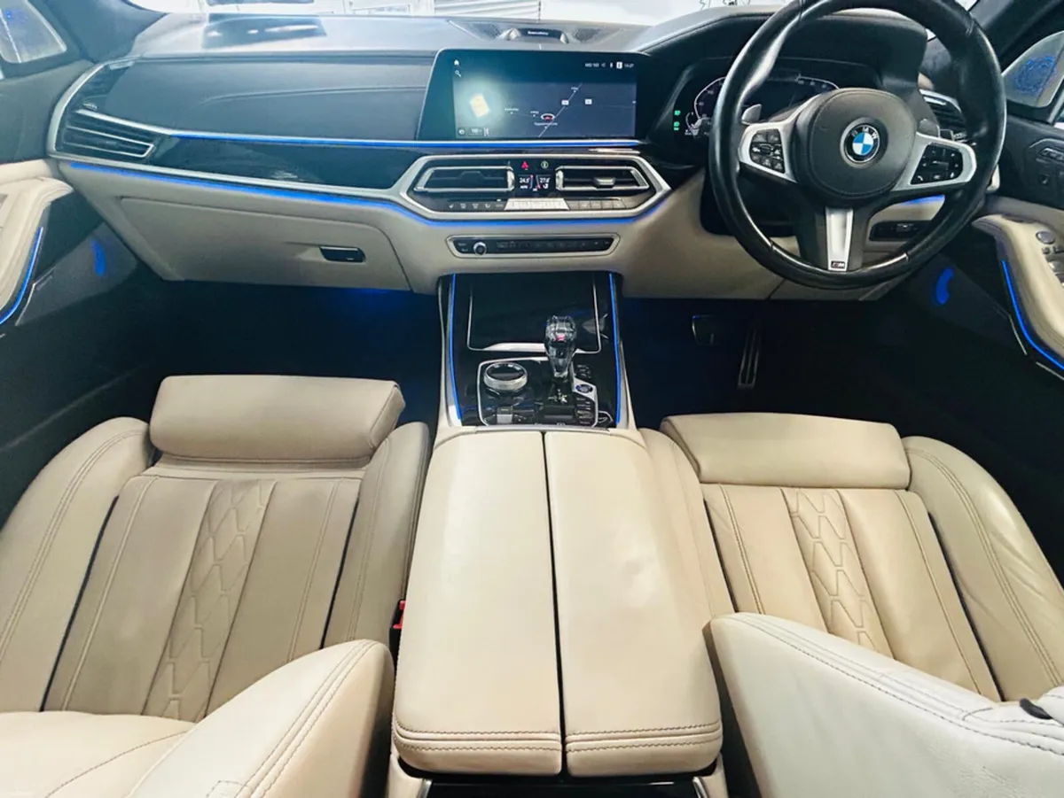 BMW X7 40d M Sport  * 7 SEATER FULL SPEC - Image 2