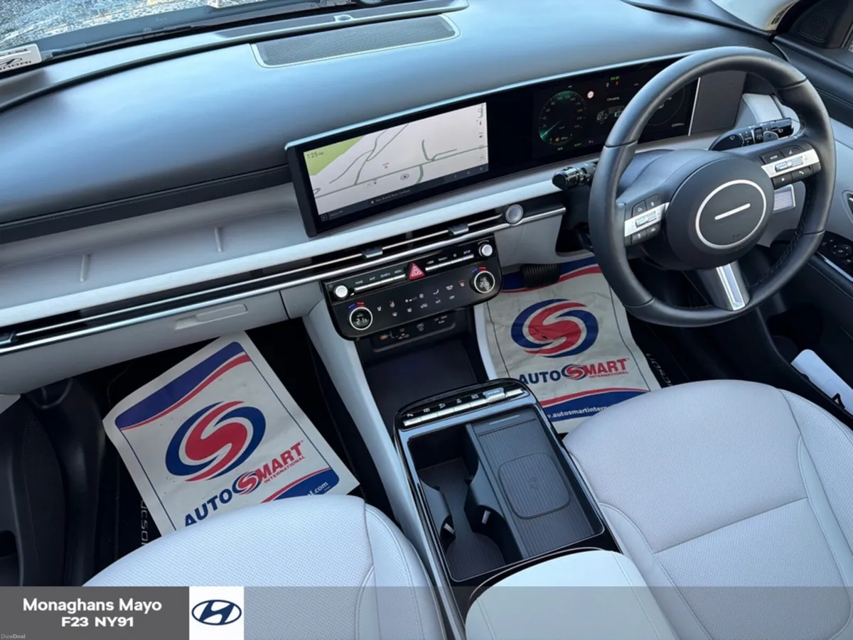 Hyundai Tucson PLATINUM 1.6 PETROL PLUG IN HYBRID - Image 2