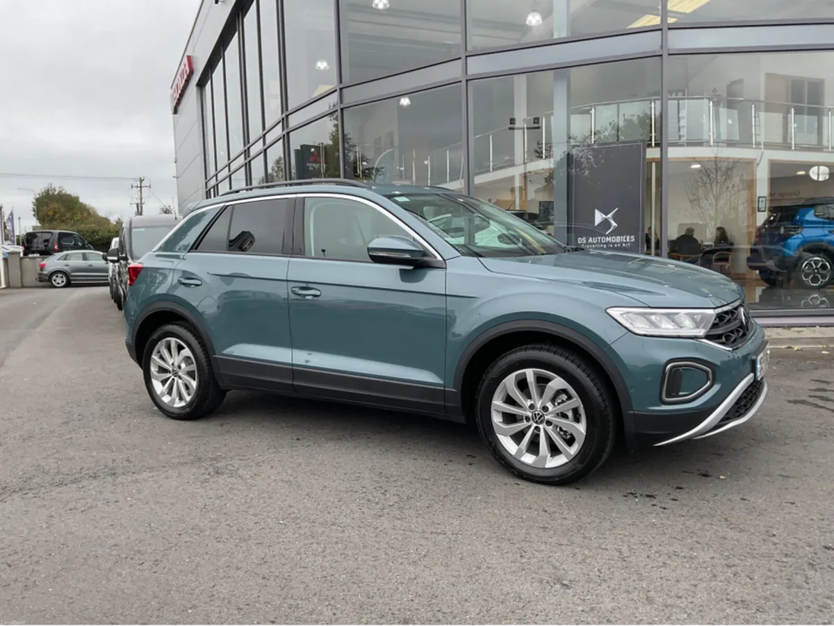 Volkswagen T-Roc ED 75 2.0 TDI MANUAL 6SPEED FWD 1 - Image 1