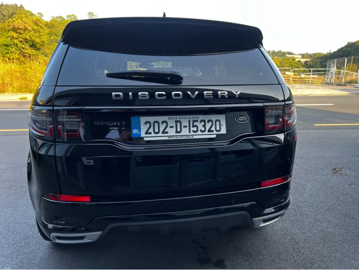 Land Rover Discovery 2.0 D R-DYNAMIC AUTO LOW KMS - Image 6