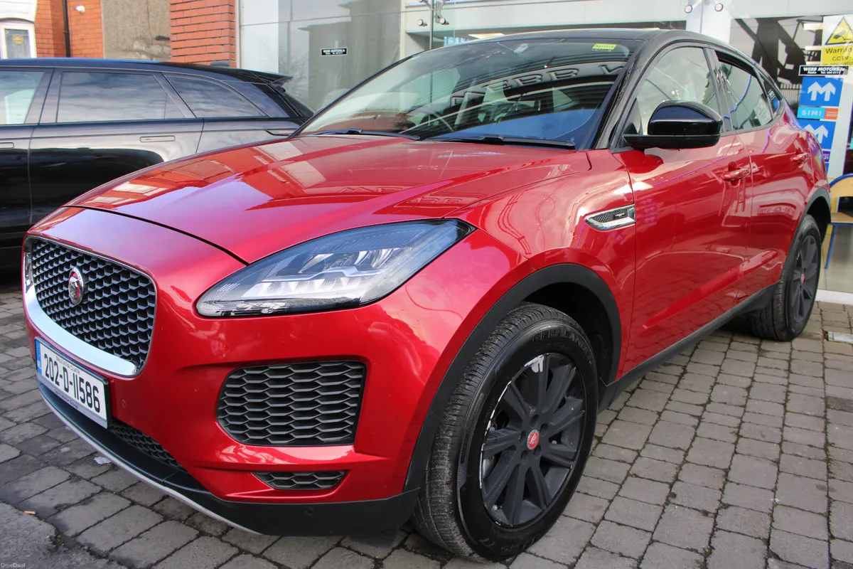 Jaguar E-Pace CHEQUERED FLAG AWD AUTO 2020 - Image 3