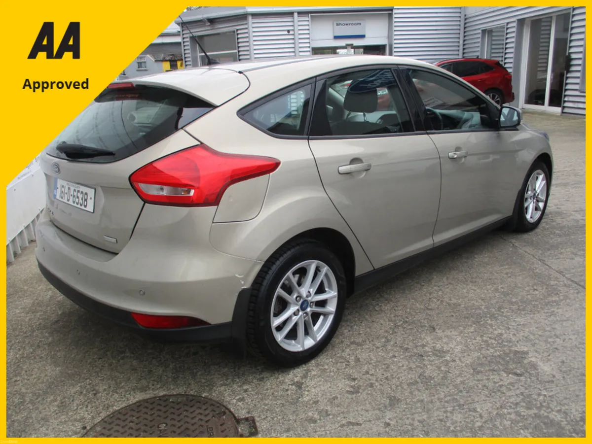 Ford Focus STYLE 1.0 ECOBOOST 100PS FULLY SERVICED - Image 5