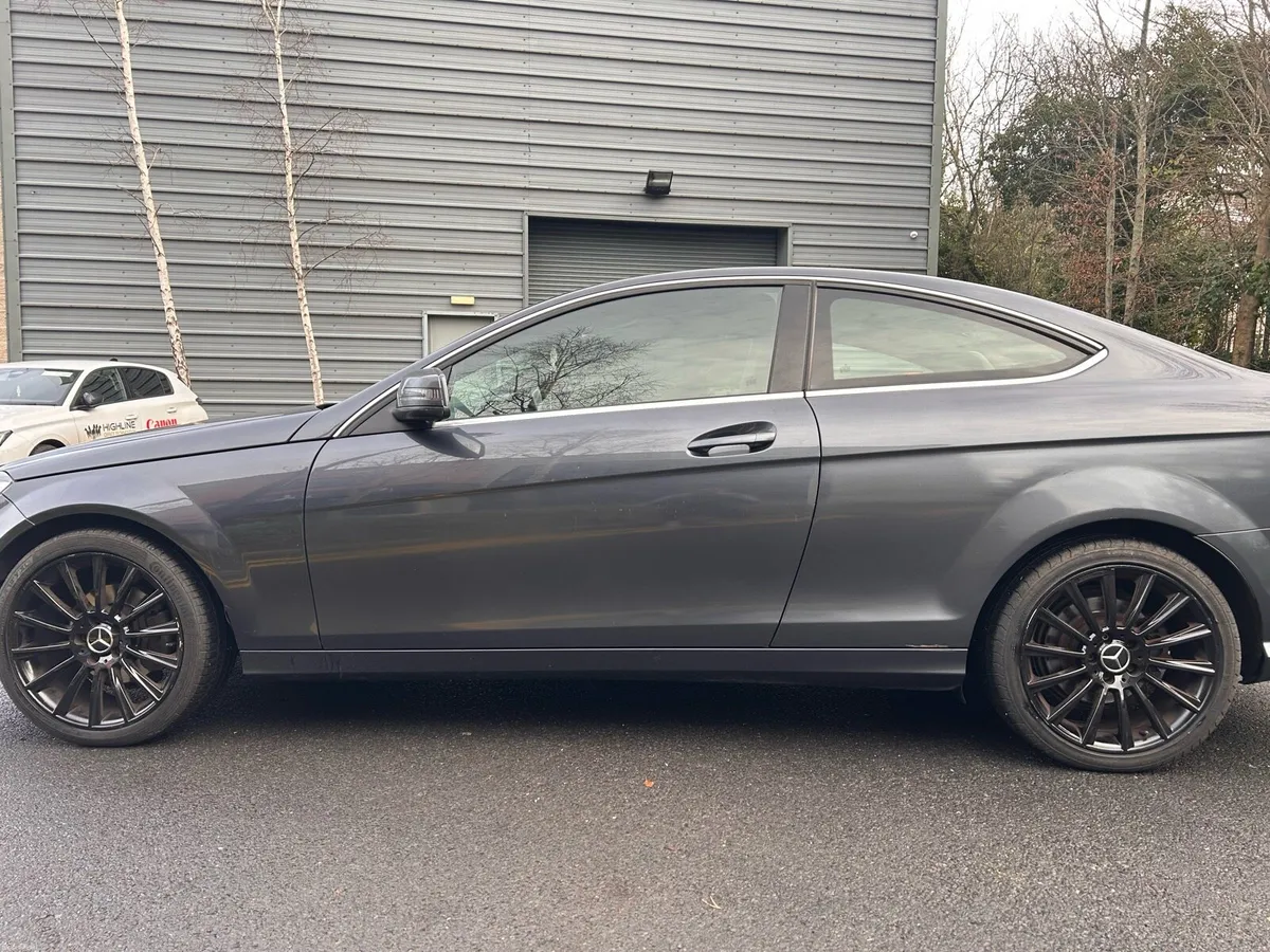 Mercedes-Benz C-Class 2013 - Image 4