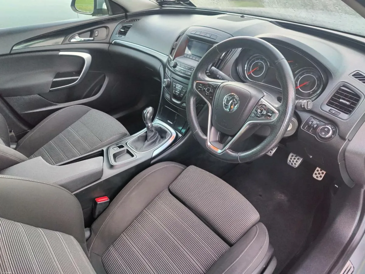 Insignia sri - Image 4