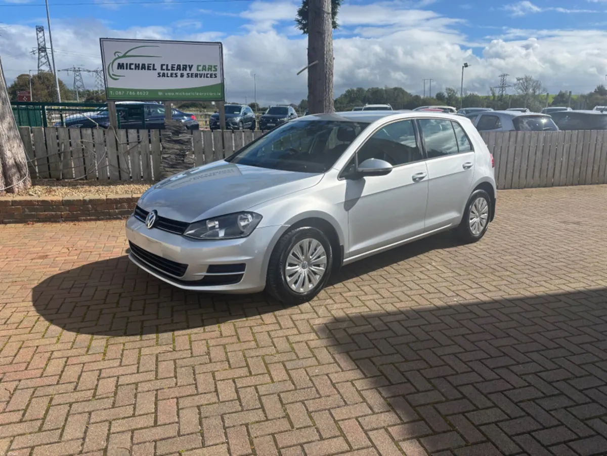 Volkswagen Golf TRENDLINE 1.2 TSI MANUAL 6SPEED FW - Image 2