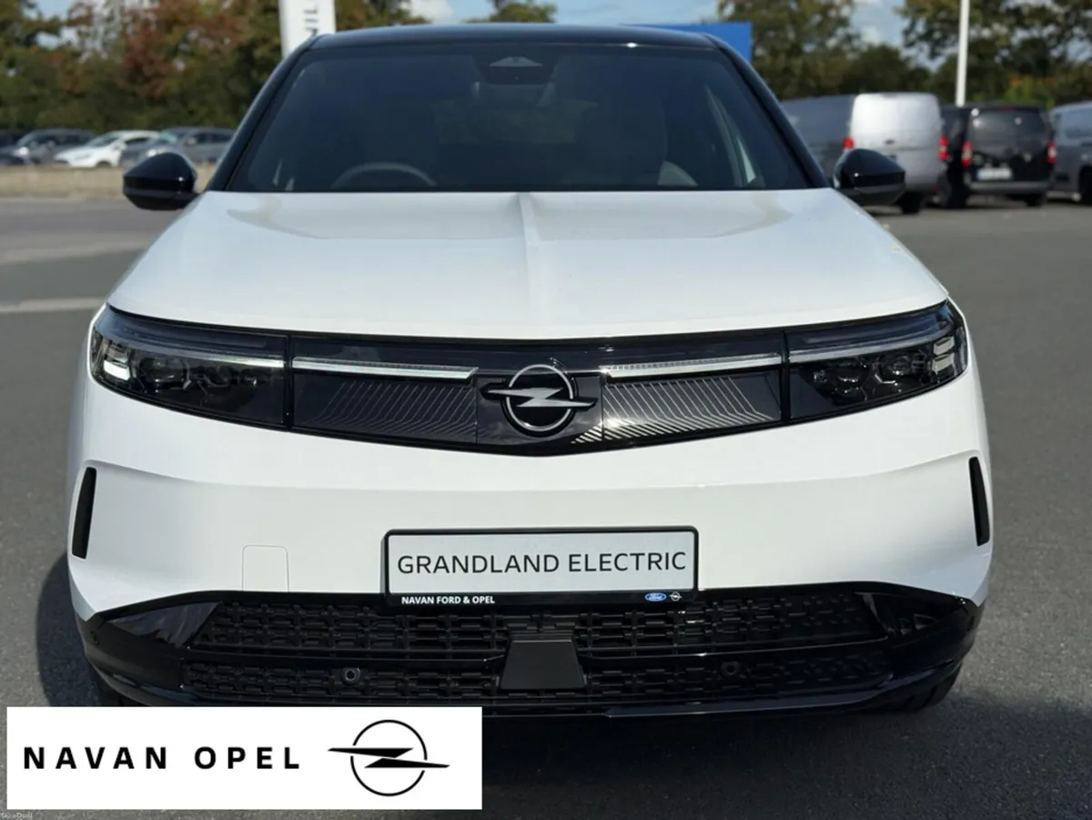 Opel Grandland GS-Line Electric 210Ps 520Km Range - Image 2