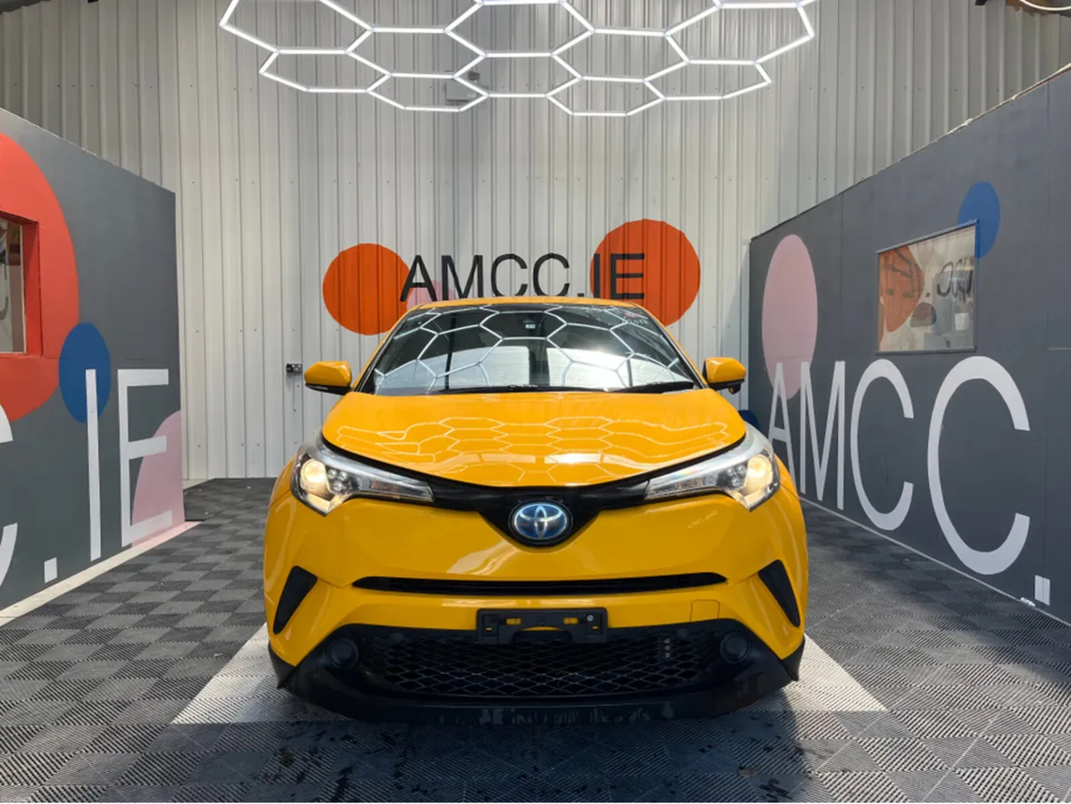 Toyota C-HR ONLY €18950 C-HR 1.8 HYRBID / 91k KMs - Image 2
