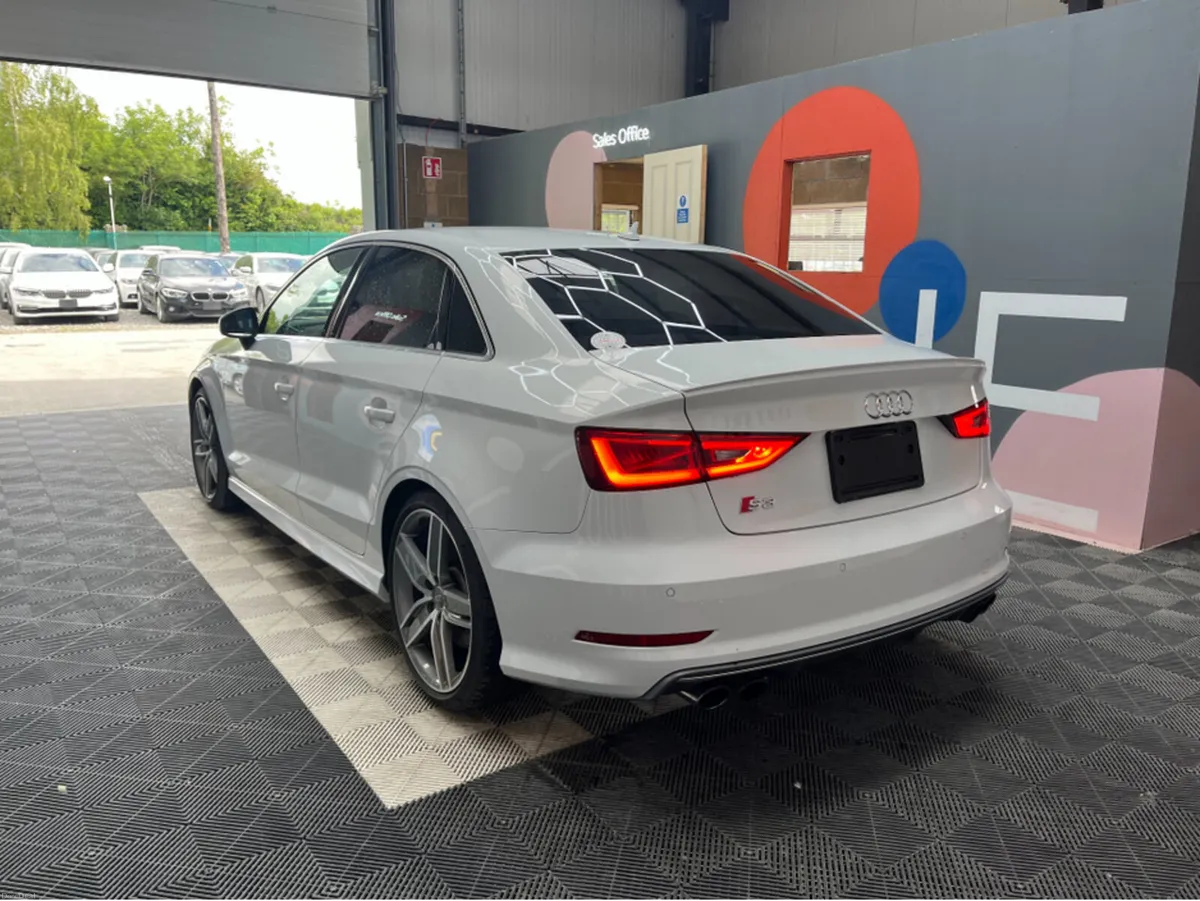 Audi S3 2.0 PETROL / 52k KMs / HEATED SEATS , REVE - Image 4