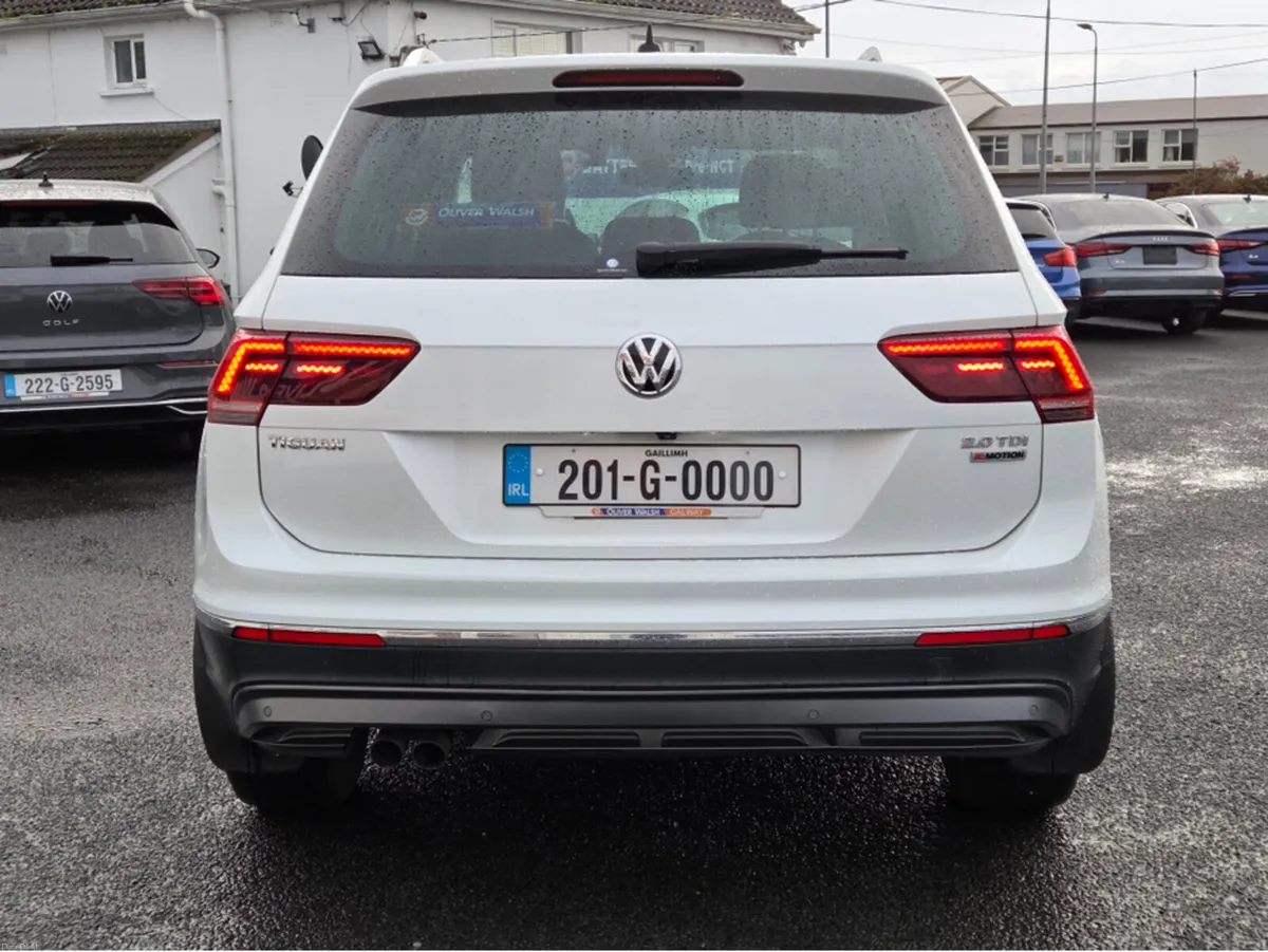 Volkswagen Tiguan 2.0 D Auto HighLine 4WD - Image 4