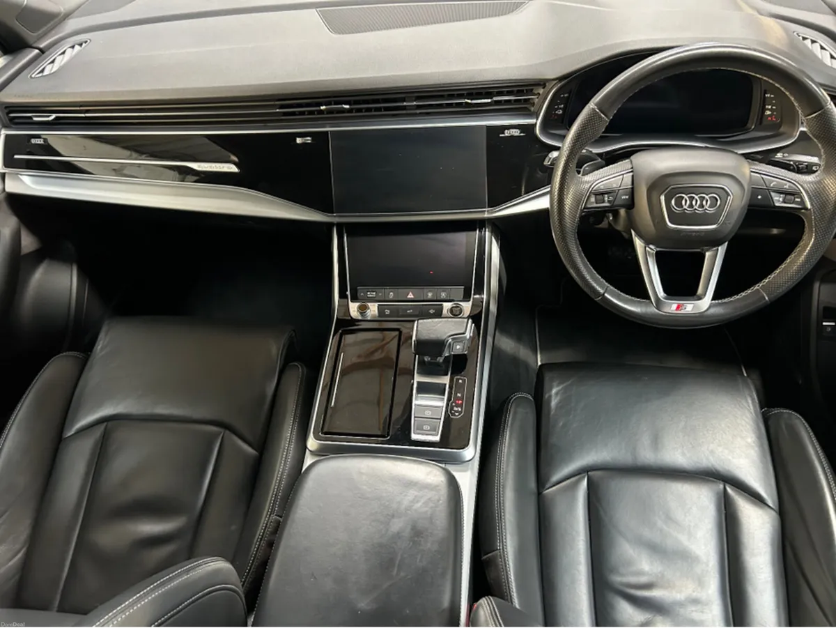 Audi Q7 S LINE 55 TFSI E QUATTRO HYBRID - Image 2