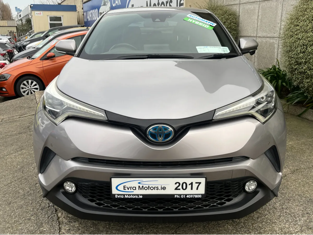 Toyota C-HR SOL AUTOMATIC HYBRID 1.8 PETROL //HIGH - Image 2
